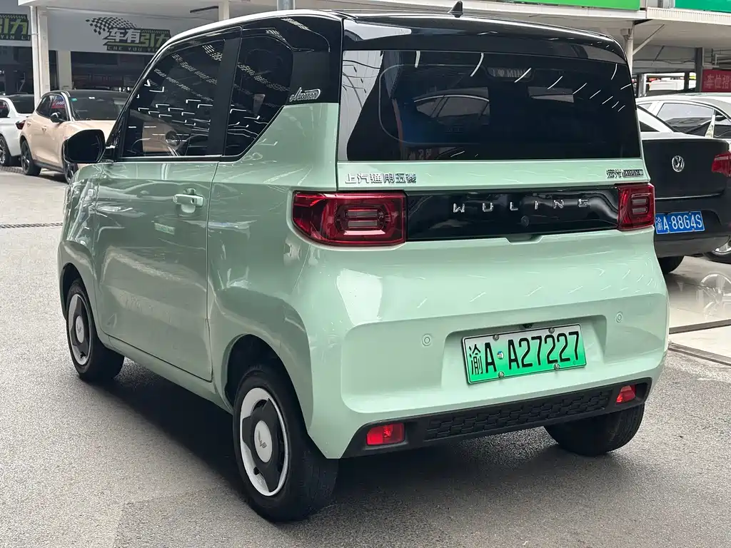 Wuling MINIEV — миниатюра 5