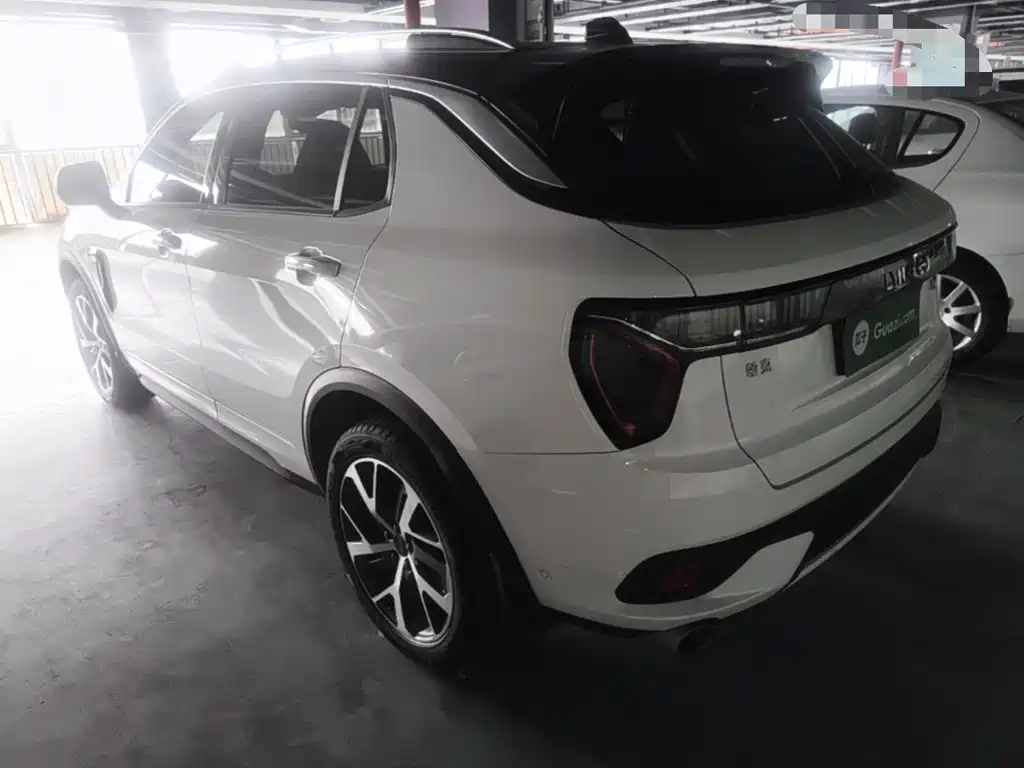 Lynk & Co 01 — миниатюра 5