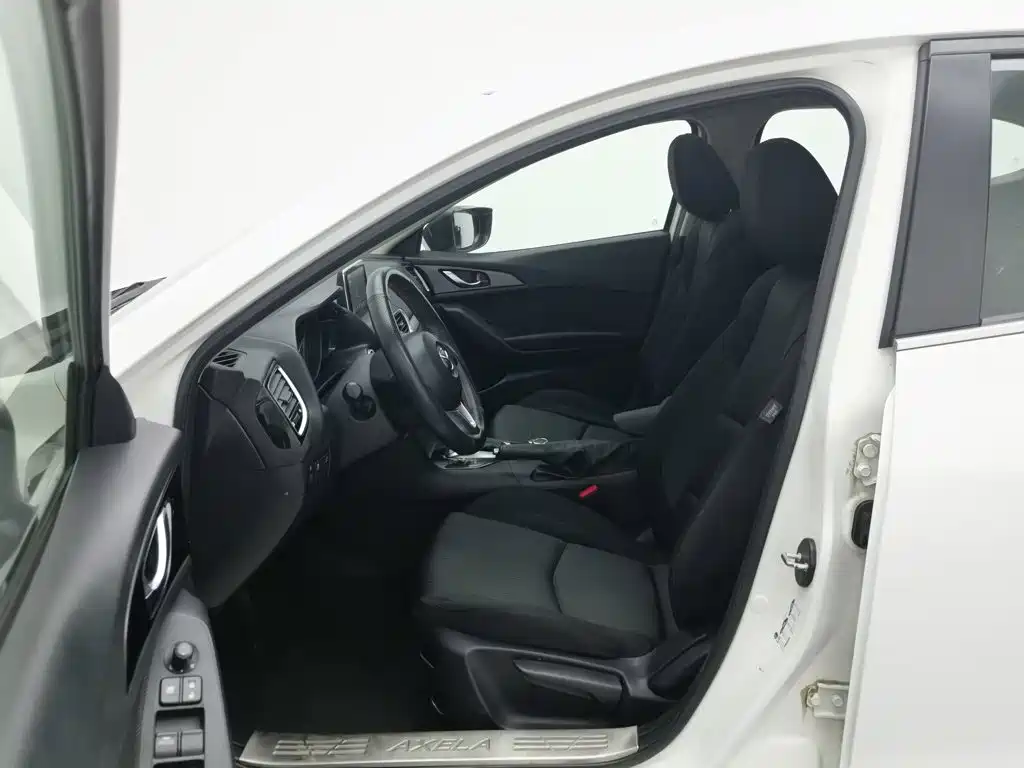 Mazda 3 Axela — миниатюра 10
