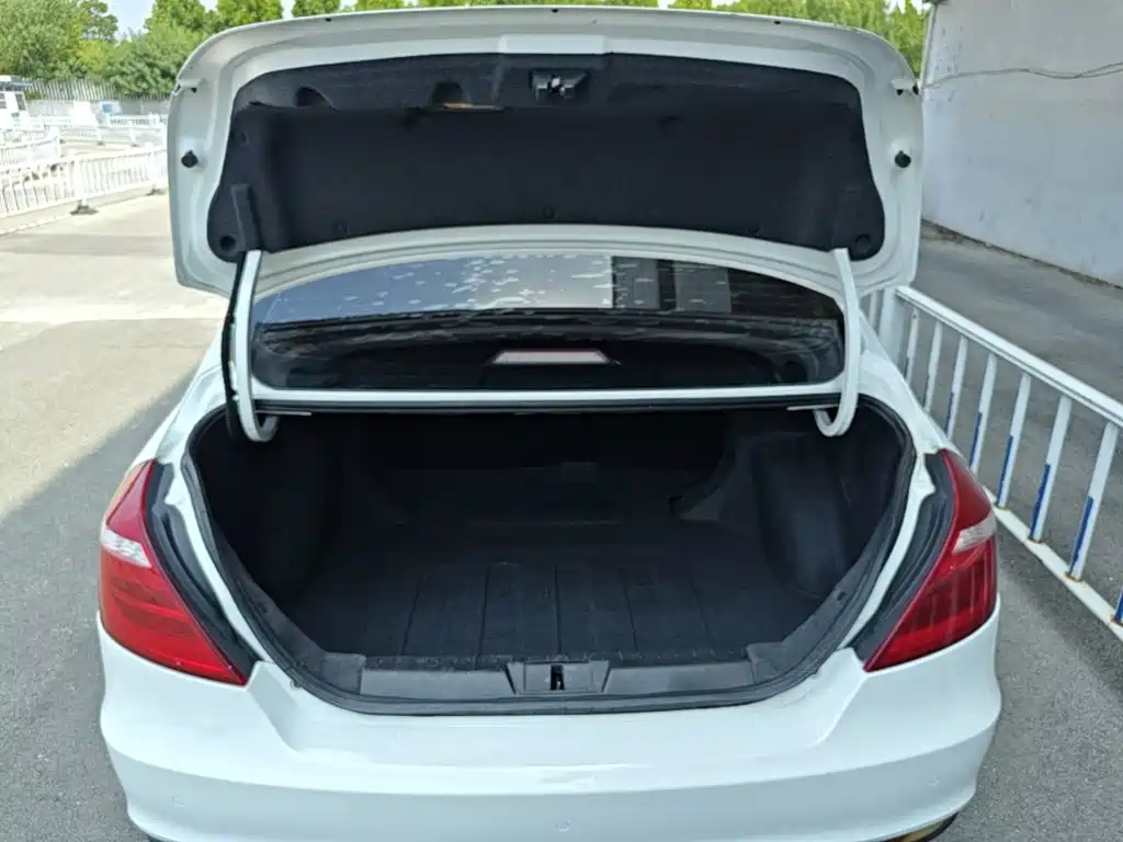 Geely Emgrand — миниатюра 19