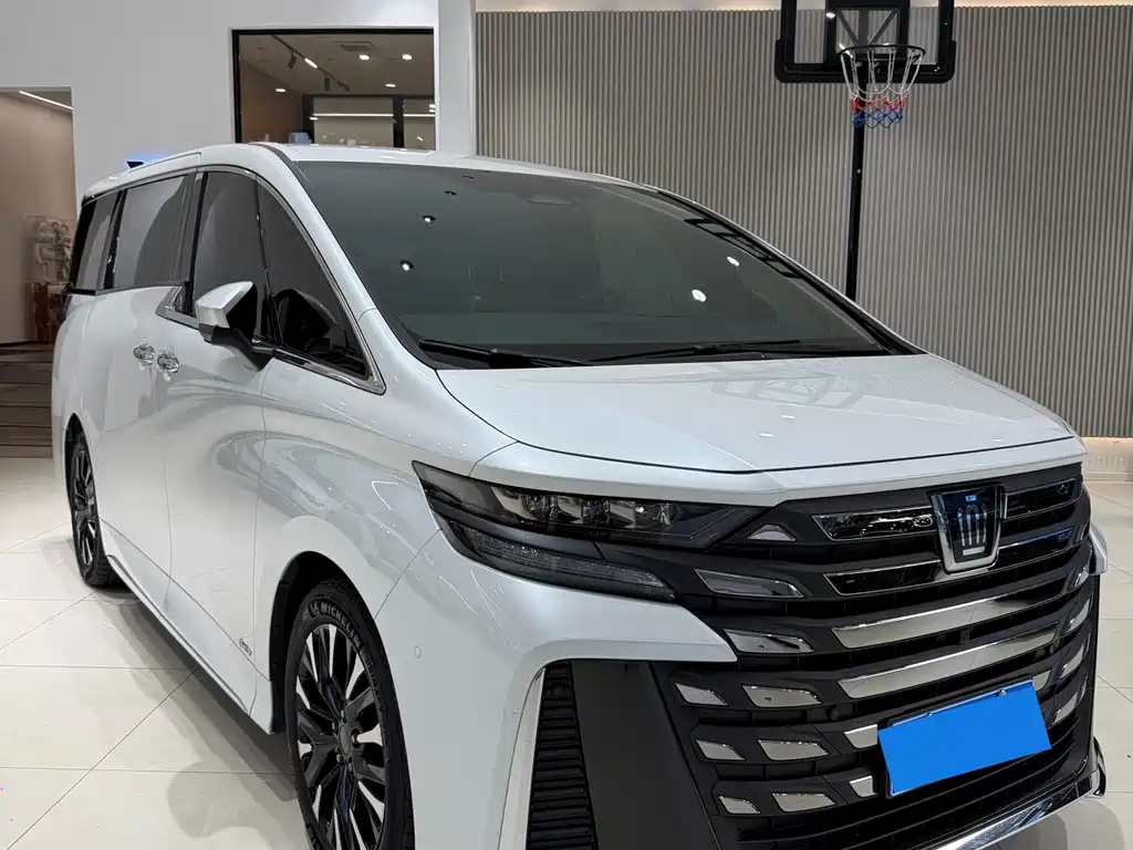 Toyota Vellfire — миниатюра 3