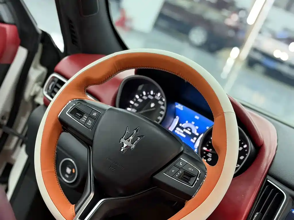 Maserati Levante — миниатюра 4