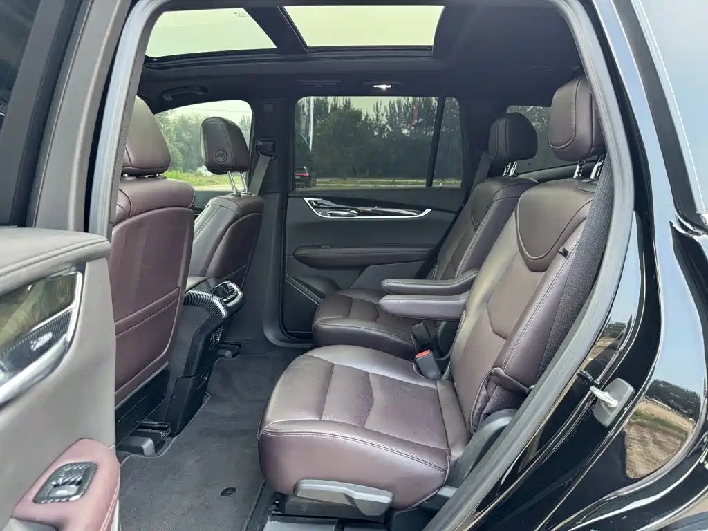 Cadillac XT6 — миниатюра 10