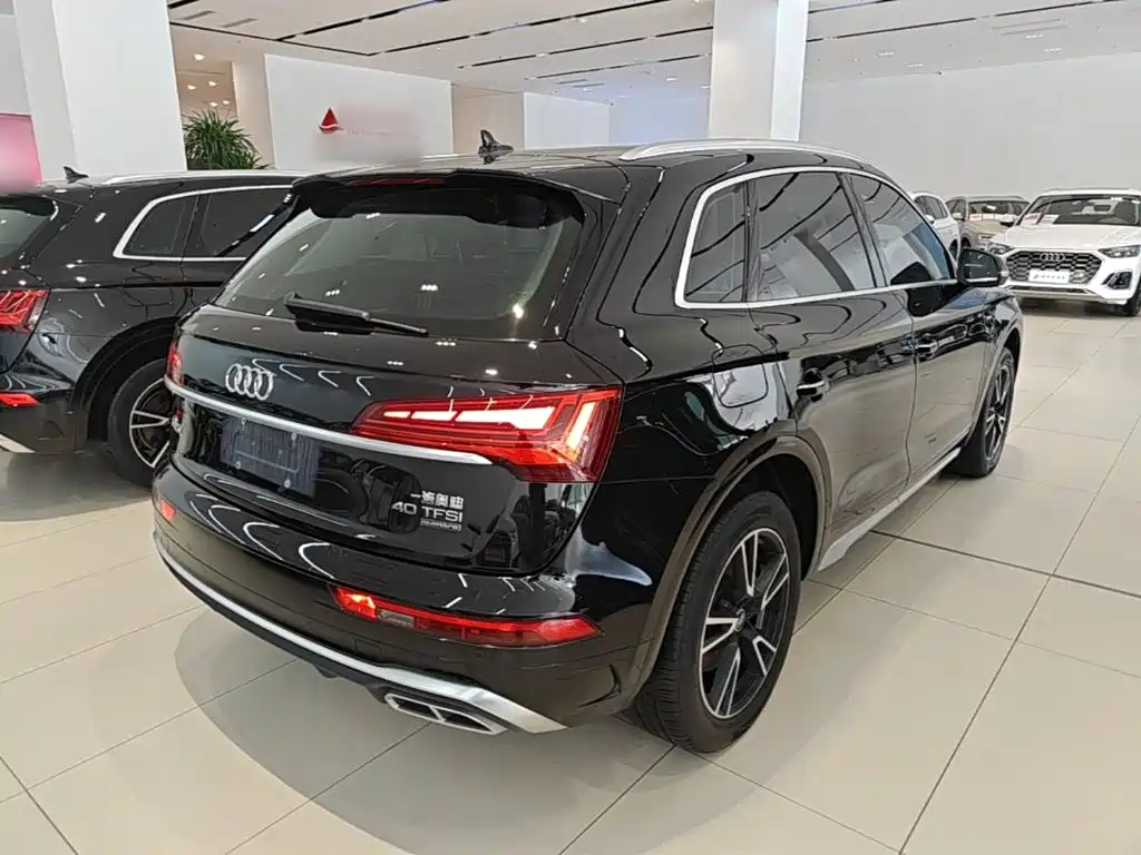 Audi Q5L Sportback — миниатюра 7