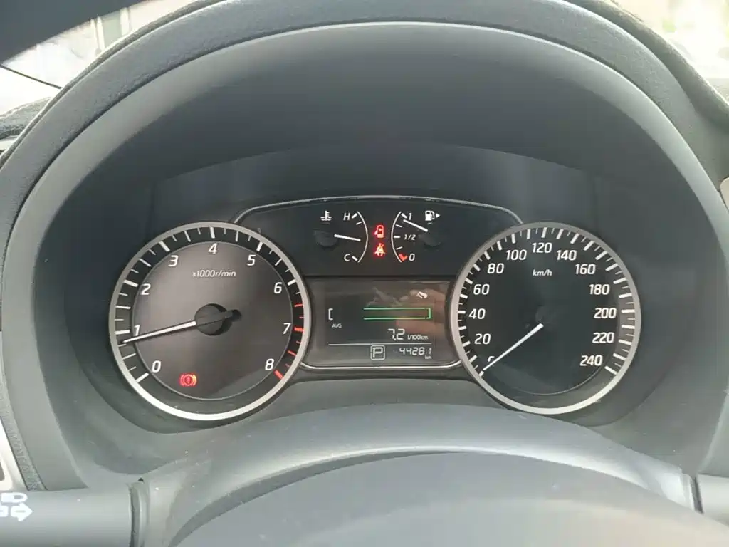 Nissan Sylphy — миниатюра 12