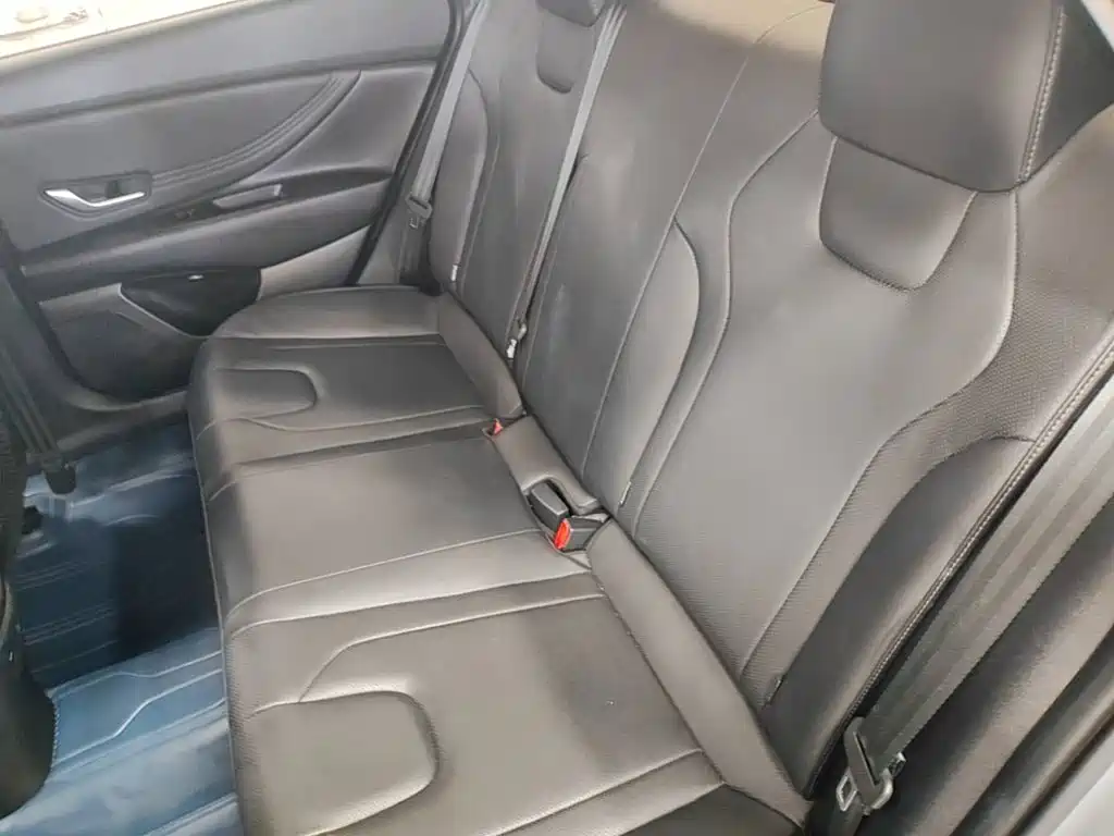 Hyundai Elantra — миниатюра 17