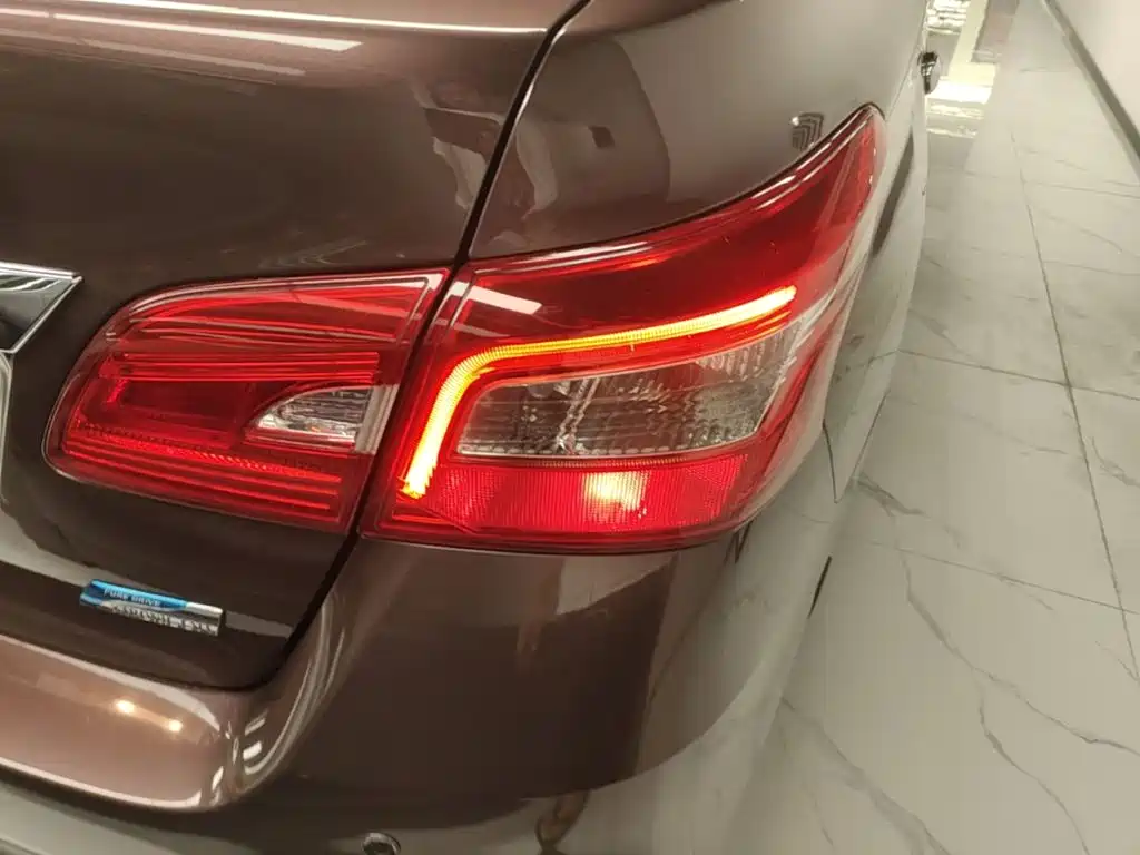 Nissan Sylphy — миниатюра 8