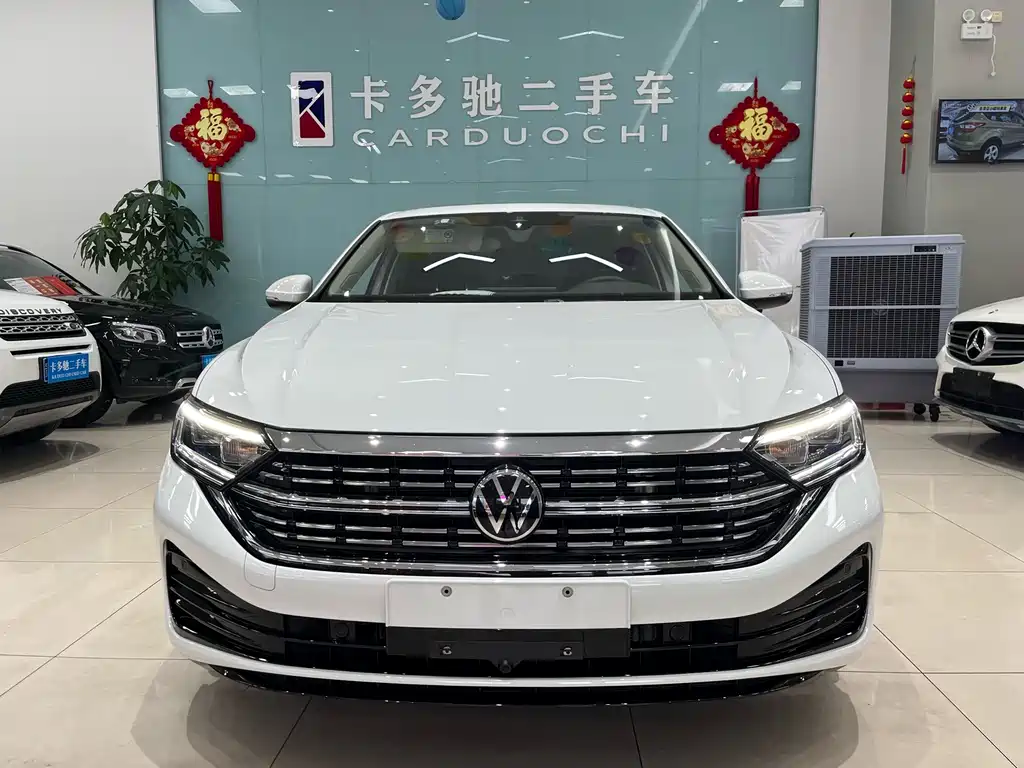 Volkswagen Sagitar — миниатюра 3