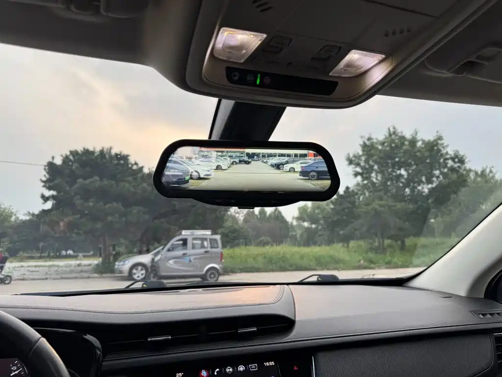 Cadillac XT5 — миниатюра 24