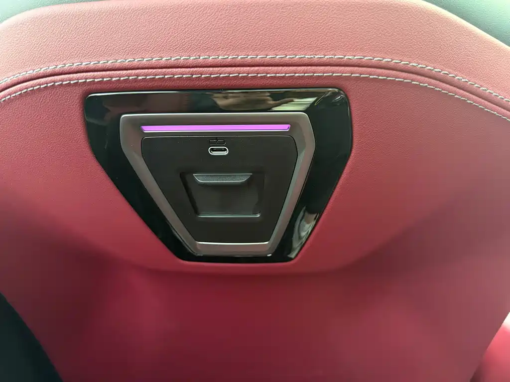 BMW i5 — миниатюра 16