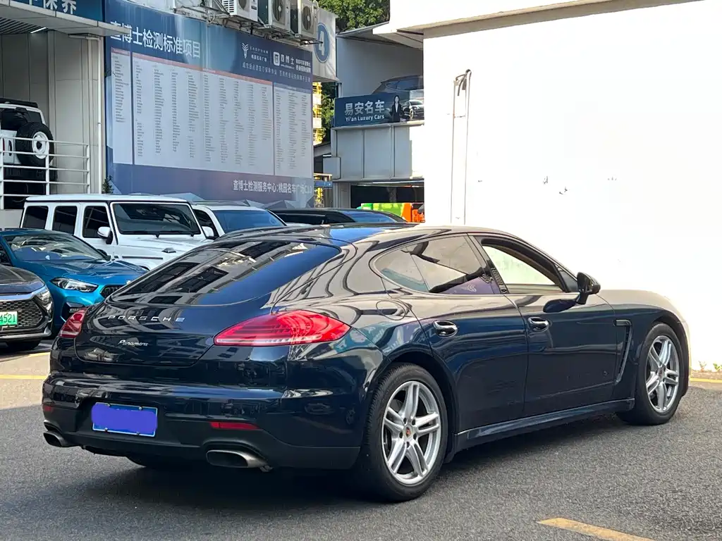 Porsche Panamera — миниатюра 7