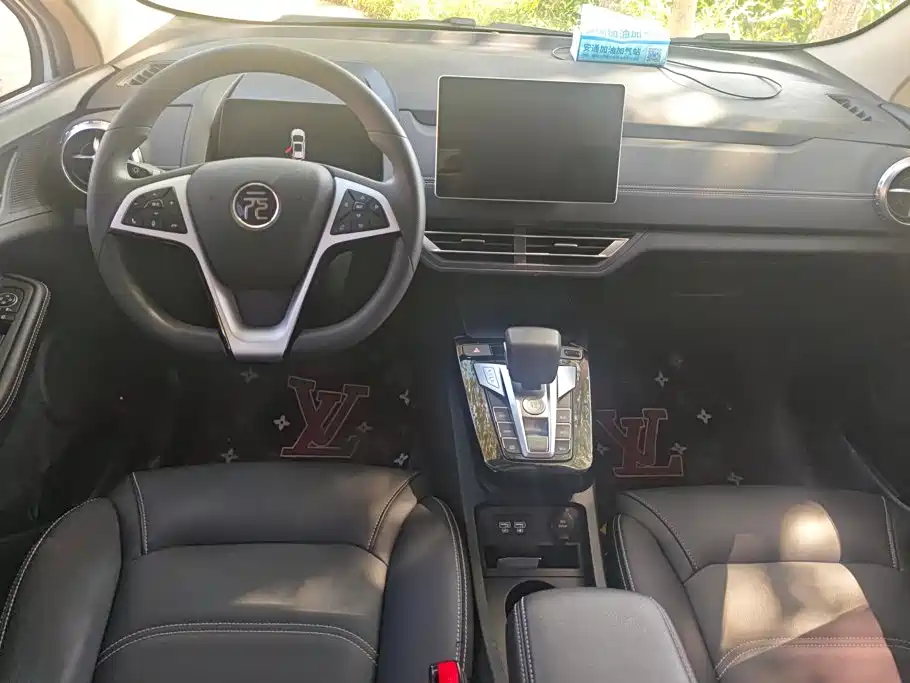 BYD Yuan EV — миниатюра 12