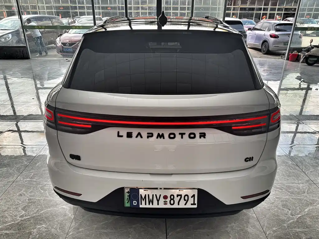 Leapmotor Leapmotor C11 — миниатюра 4