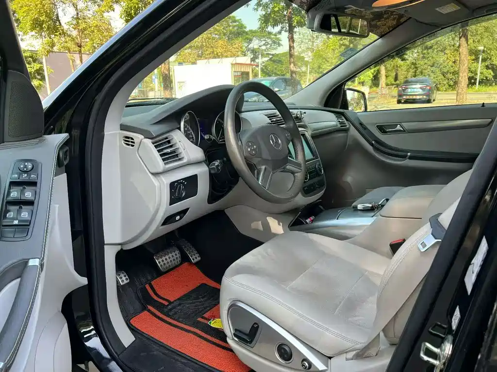 MERCEDES-BENZ R CLASS