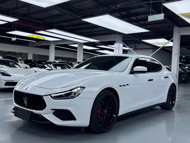 2016 Maserati Ghibli