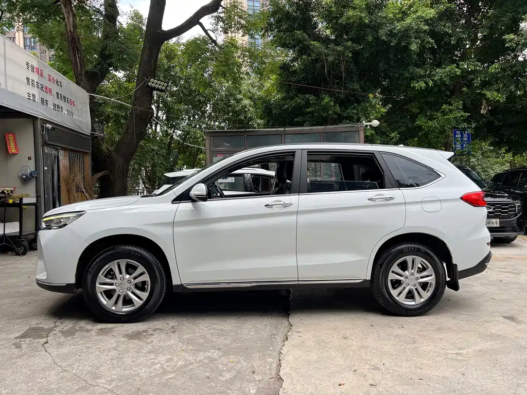 Haval M6 — миниатюра 6