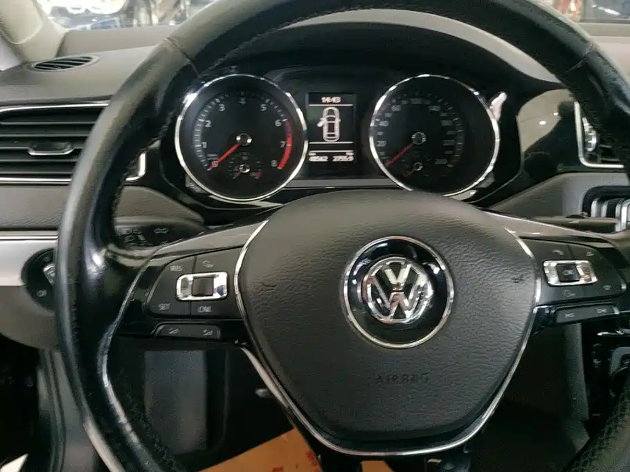 Volkswagen Sagitar — миниатюра 15