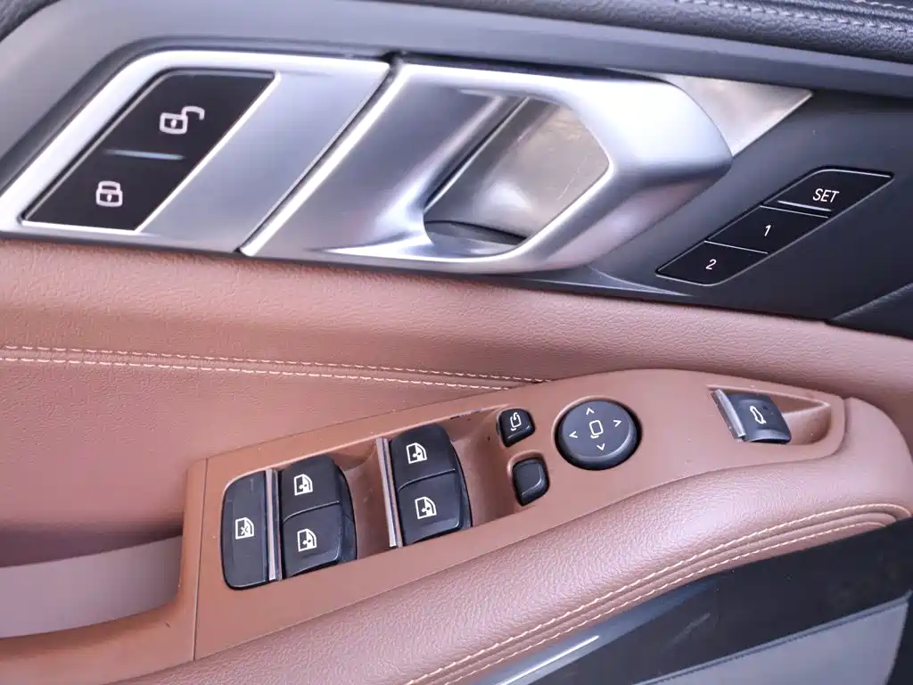 BMW X5 (Import) — миниатюра 18