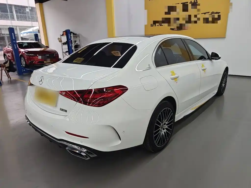 Mercedes-Benz C-Class — миниатюра 7