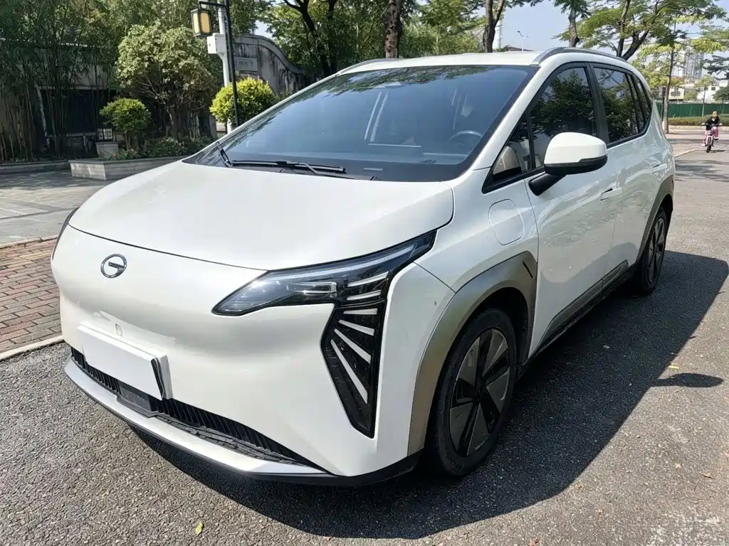 Aion AION Y