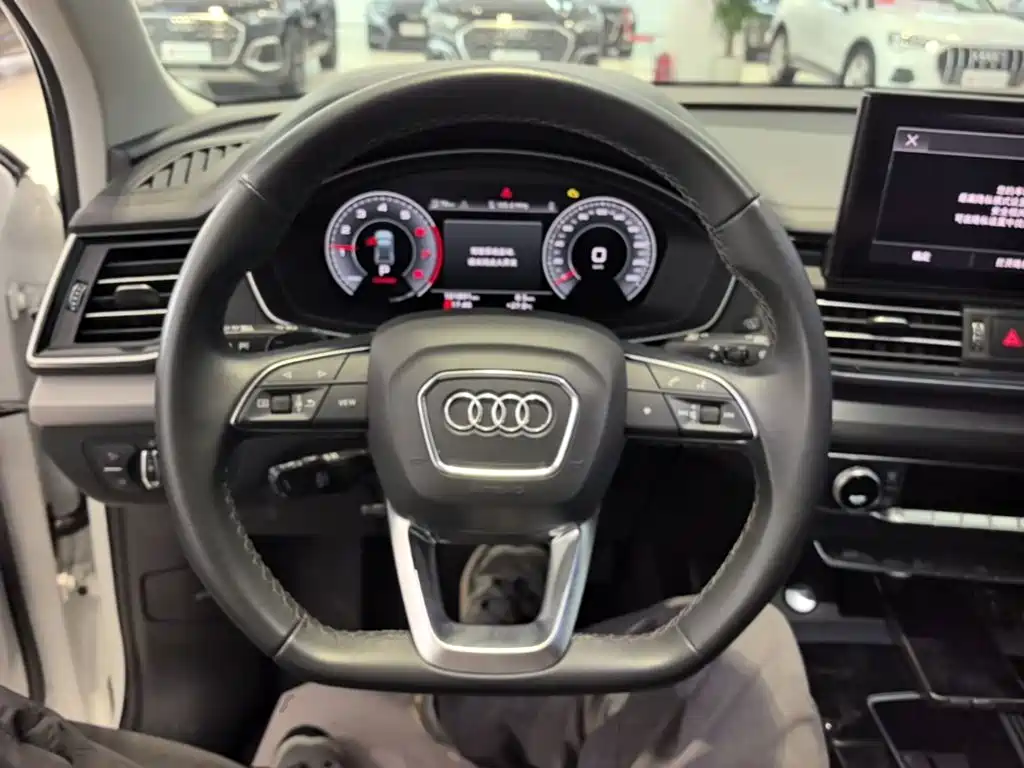 Audi Q5L — миниатюра 11