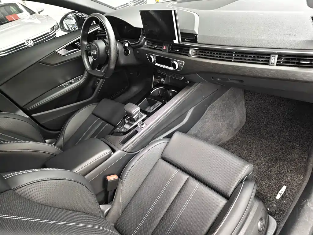 Audi A4L — миниатюра 14