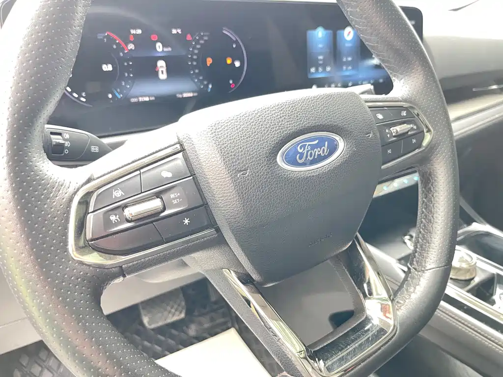 Ford Equator Sport — миниатюра 27