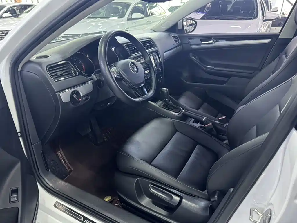 Volkswagen Sagitar — миниатюра 9