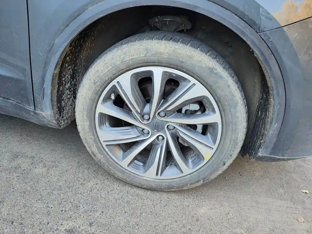 Geely Jia Ji — миниатюра 24
