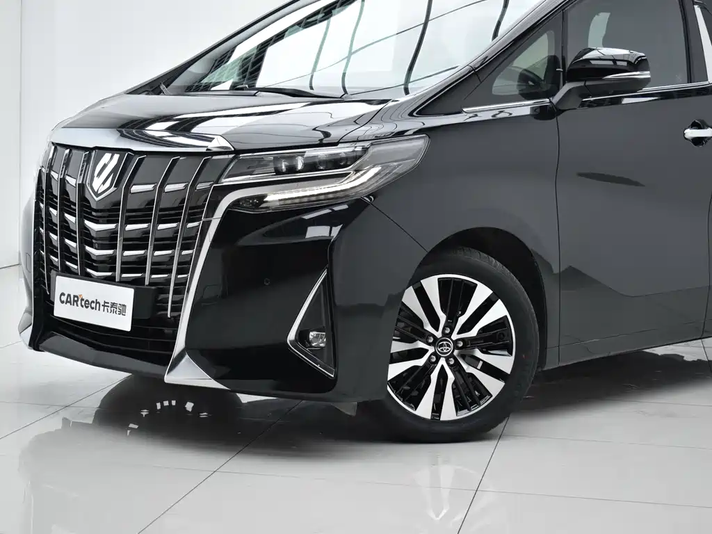Toyota Alphard — миниатюра 21