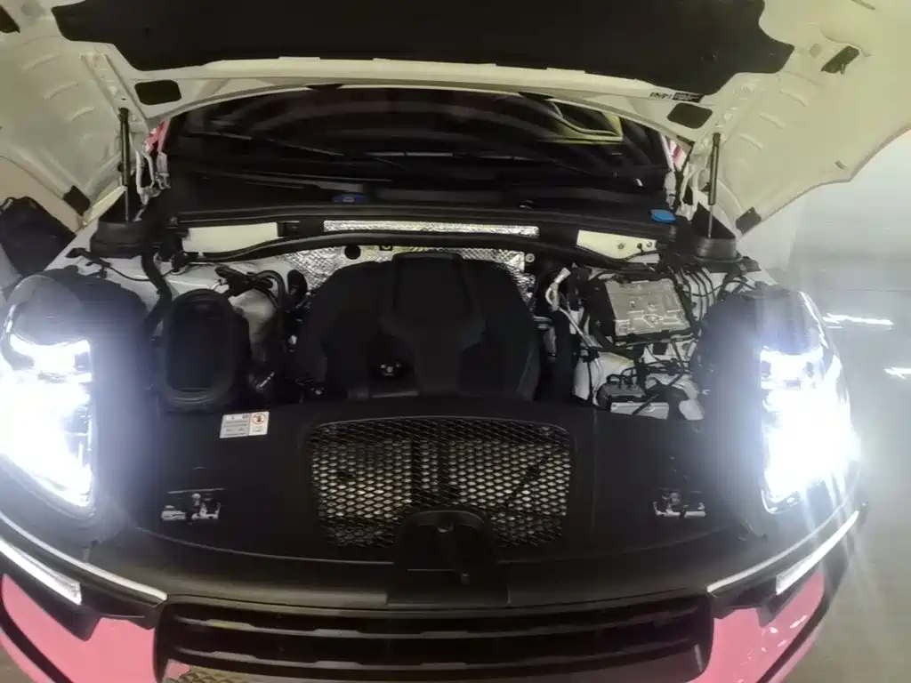 Porsche Macan — миниатюра 20