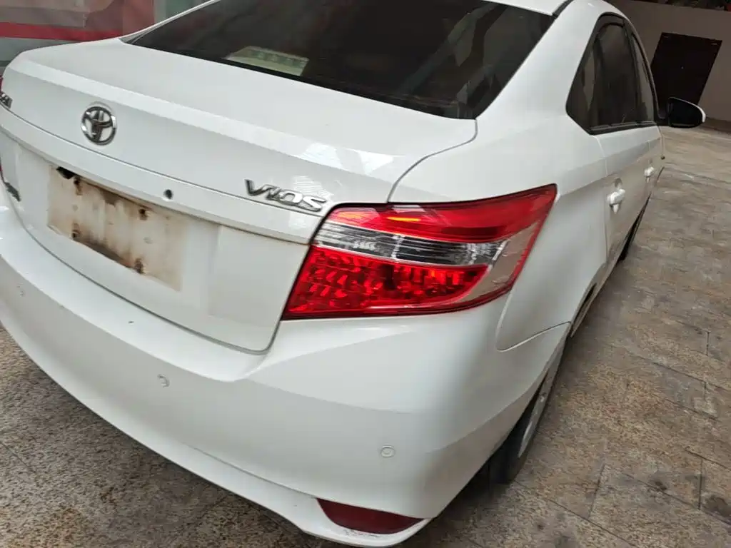 Toyota Vios — миниатюра 8