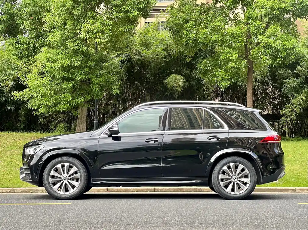 Mercedes-Benz GLE (Import) — миниатюра 3
