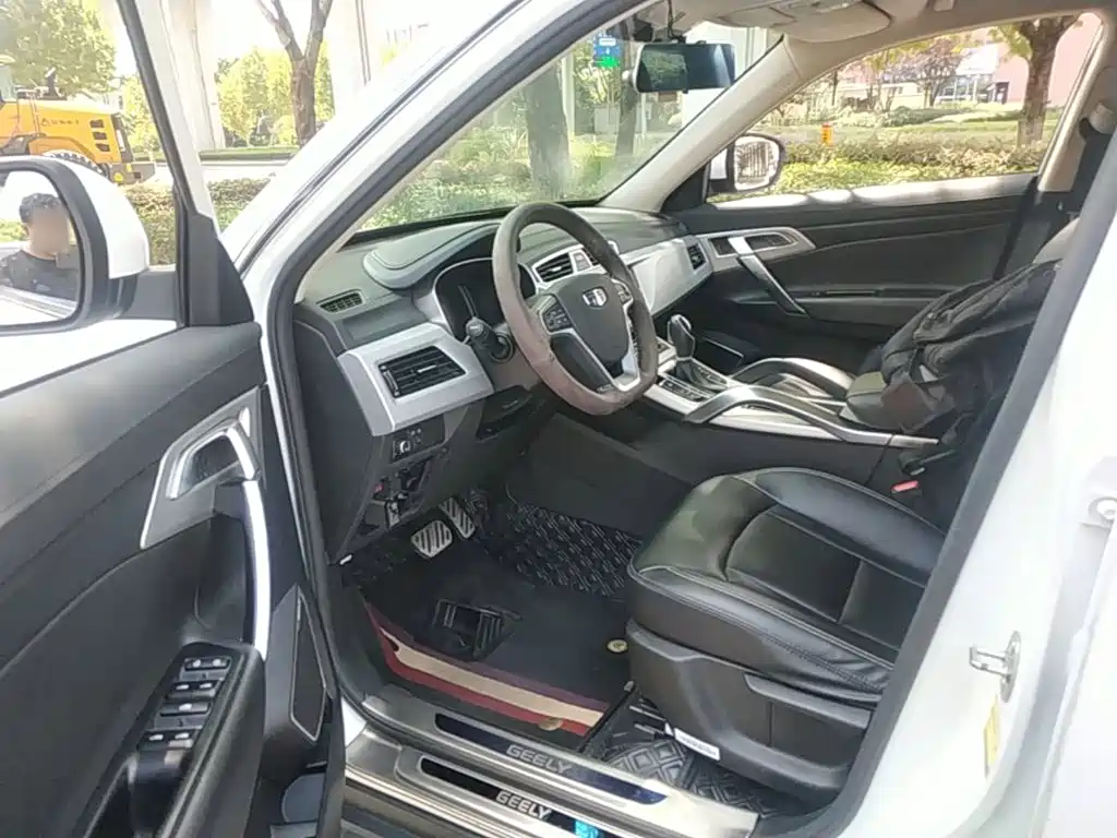 Geely Boyue — миниатюра 16