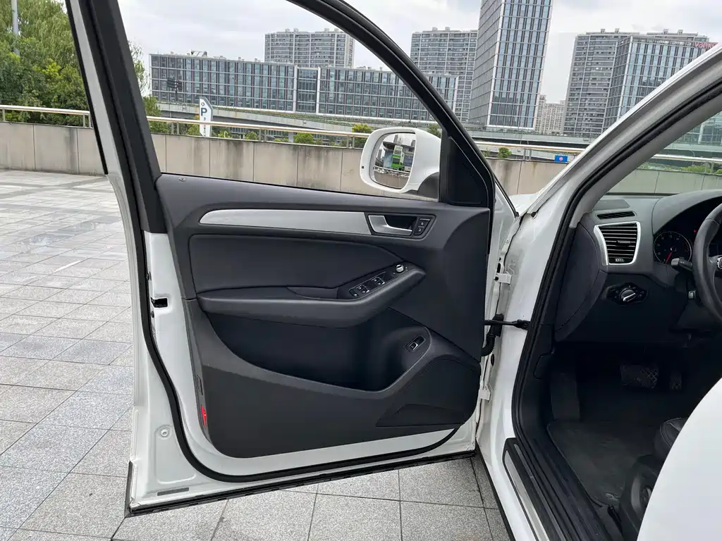 Audi Q5 — миниатюра 14