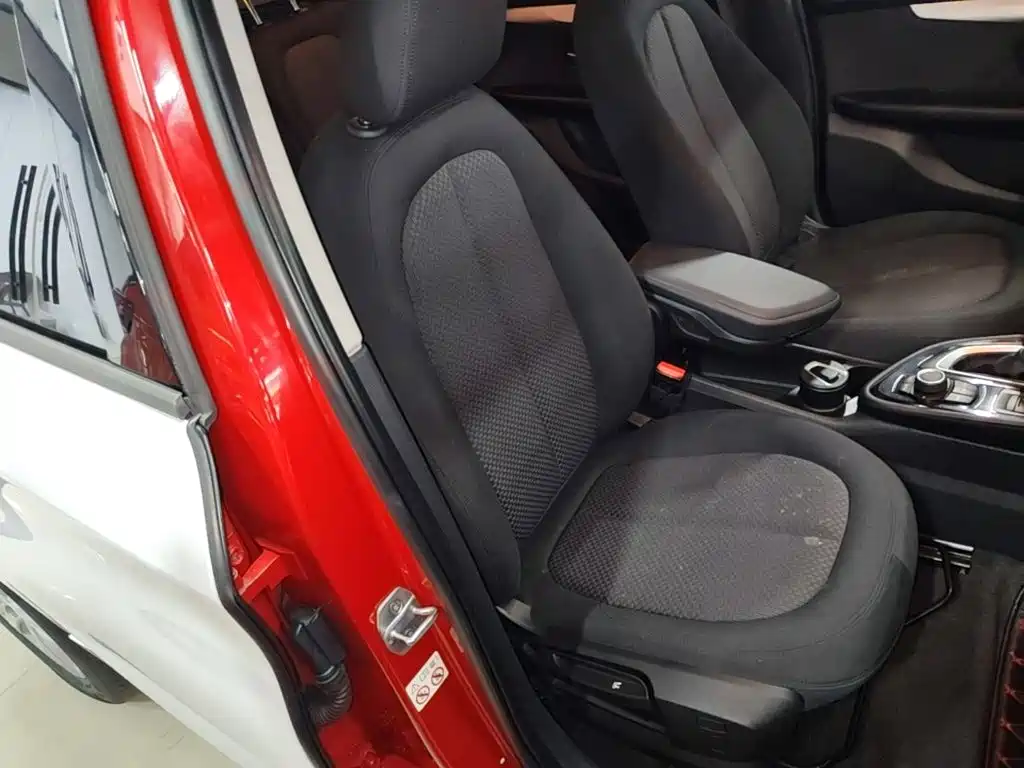 BMW 2 Series Active Tourer — миниатюра 20