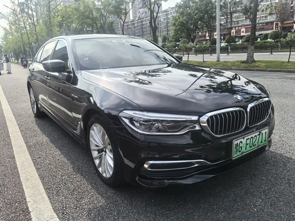 BMW 5 Series New Energy — миниатюра 3