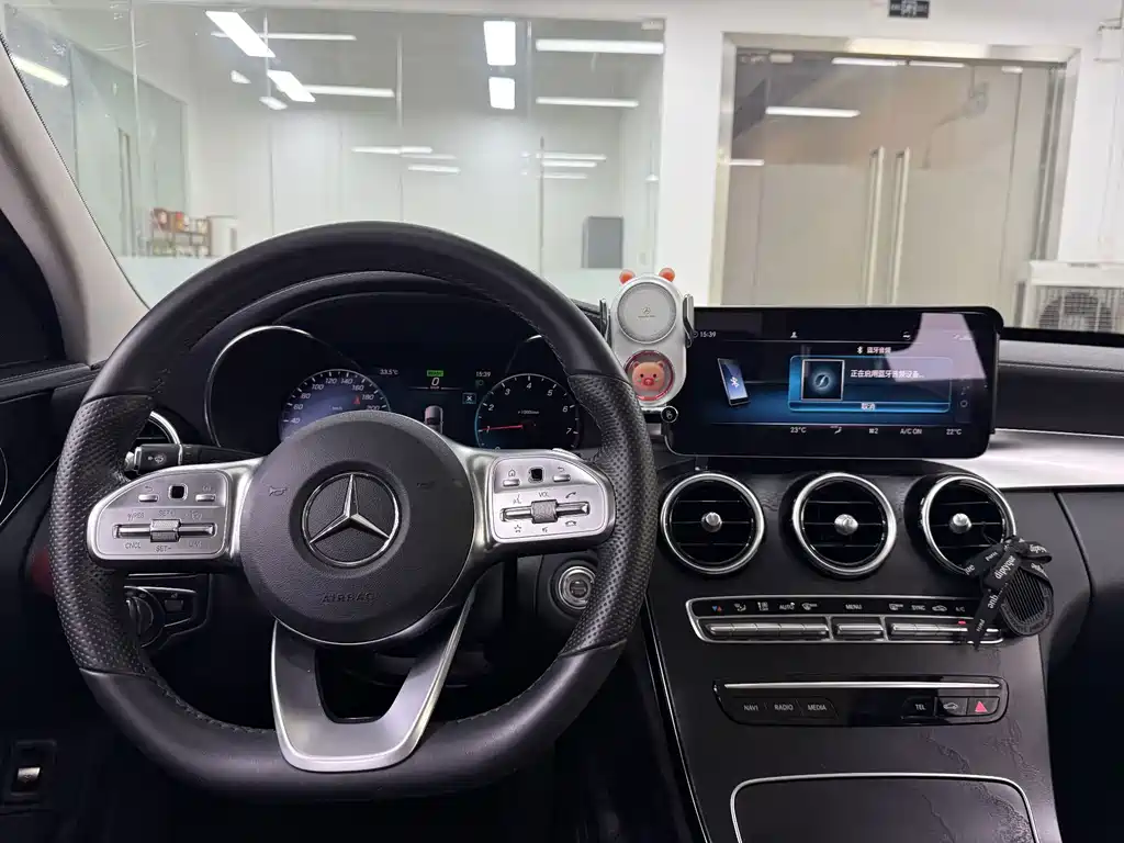 Mercedes-Benz C-Class — миниатюра 16