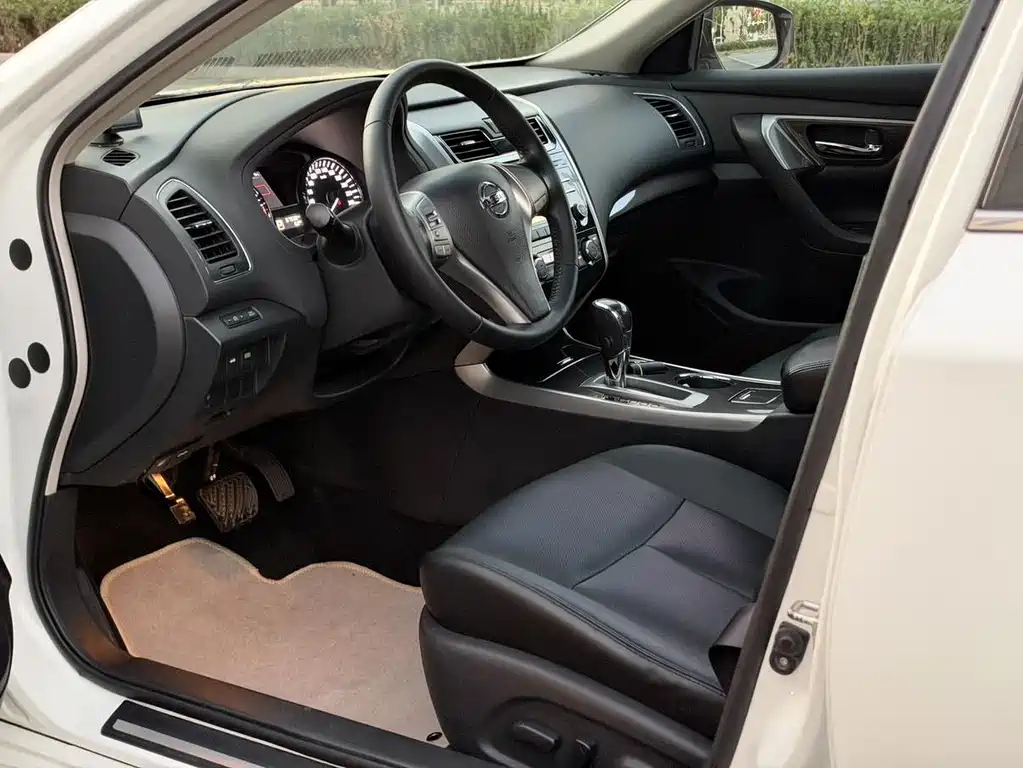 Nissan Teana — миниатюра 10