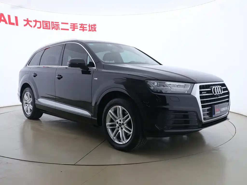 Audi Q7 2016 40 TFSI S line Sport