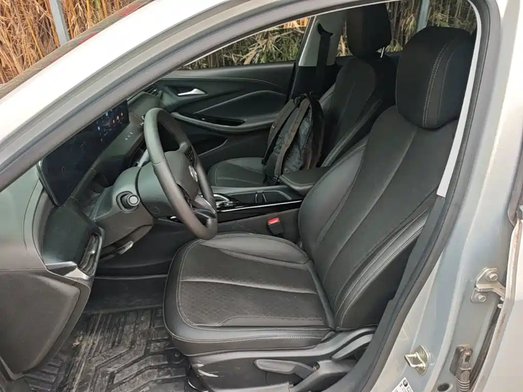 Buick Verano — миниатюра 15