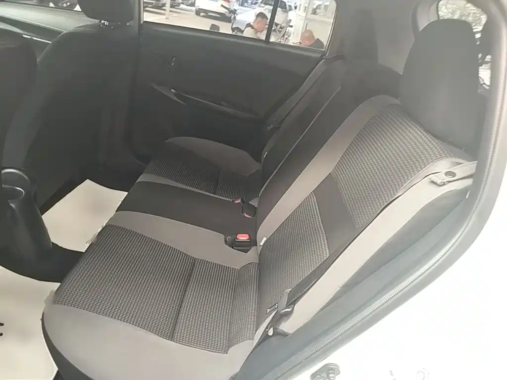 Toyota Vios FS — миниатюра 17