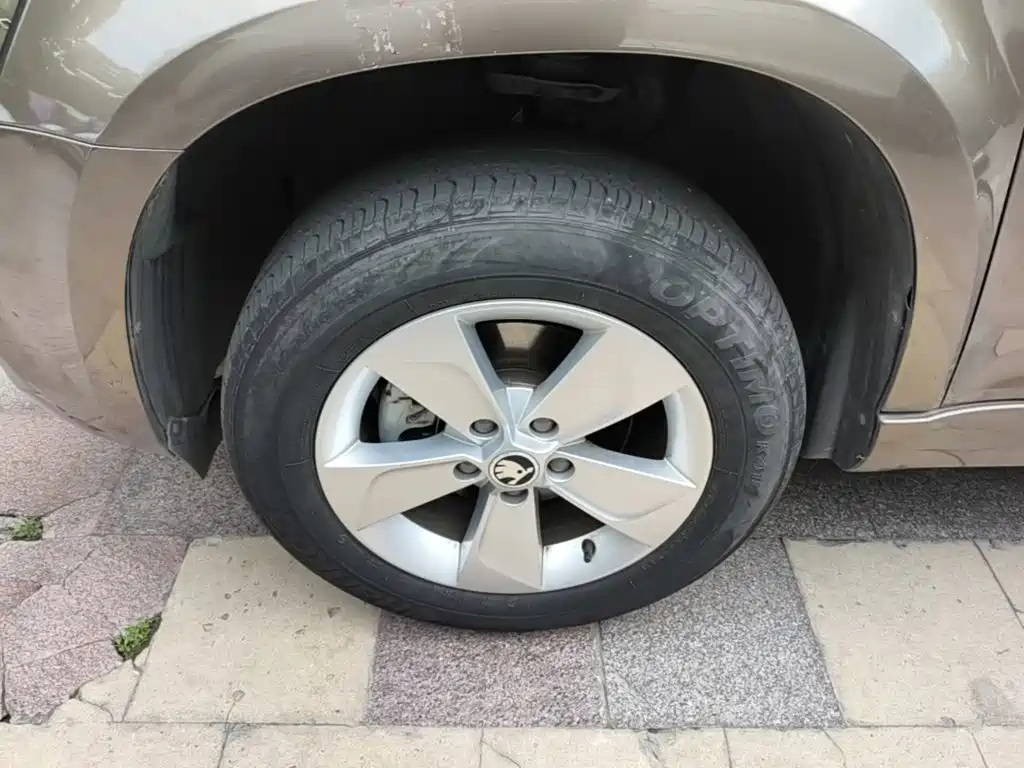 Skoda Yeti — миниатюра 23