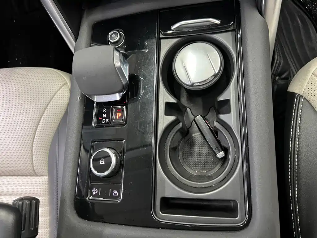 Land Rover Discovery — миниатюра 20