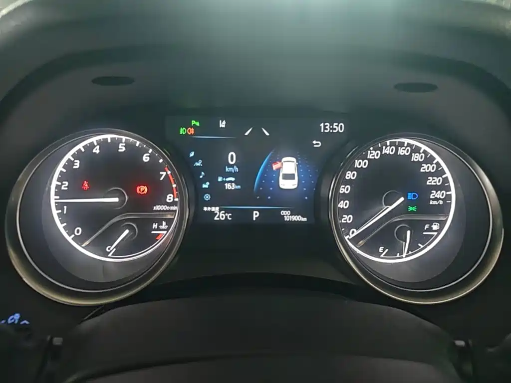 Toyota Camry — миниатюра 12