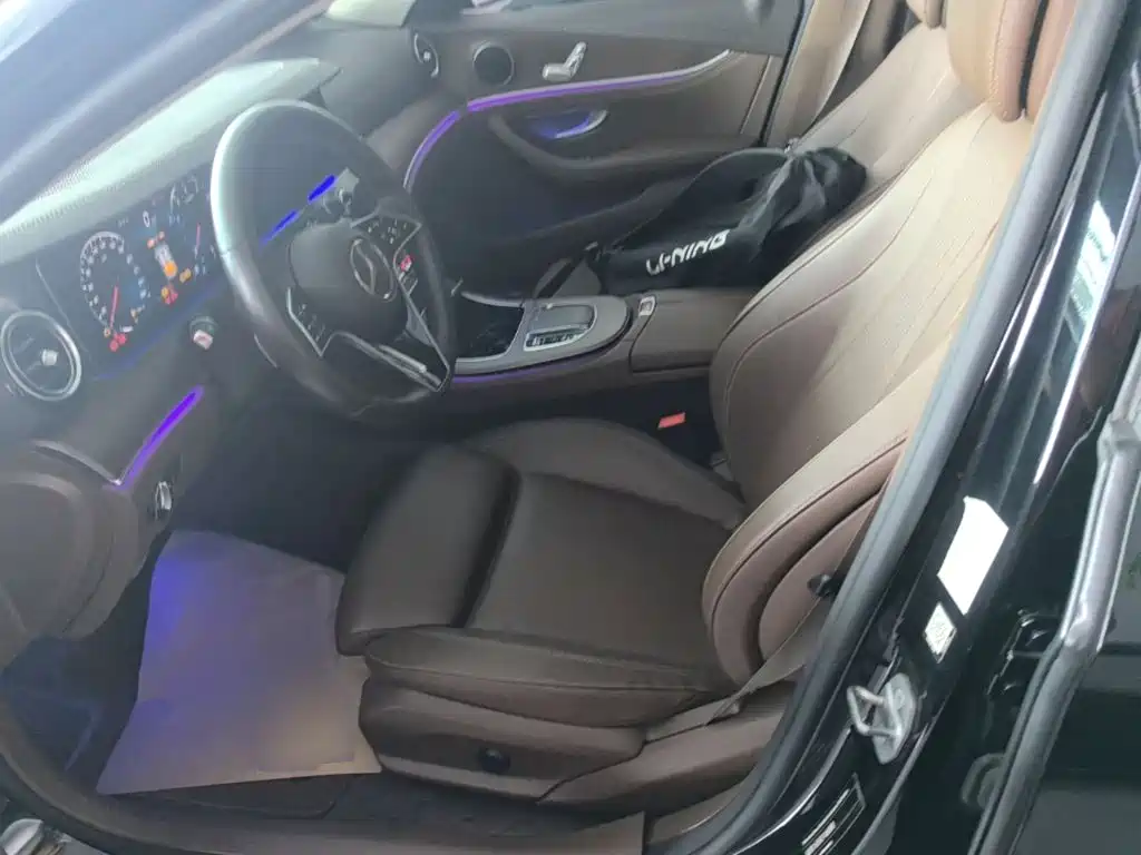 Mercedes-Benz E-Class — миниатюра 15