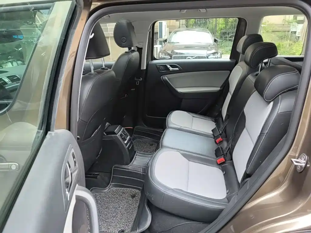 Skoda Yeti — миниатюра 17