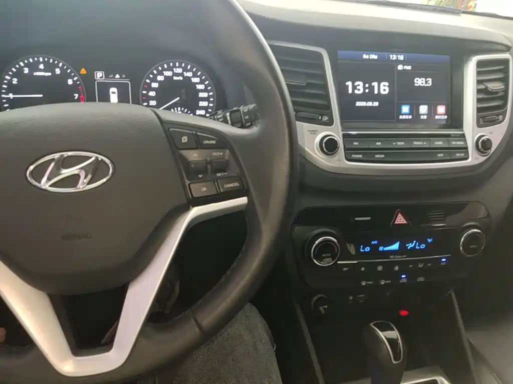 Hyundai Tucson 2015 1.6T DCT