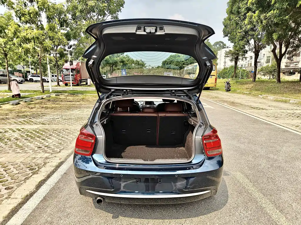 BMW 1 Series (Import) — миниатюра 9