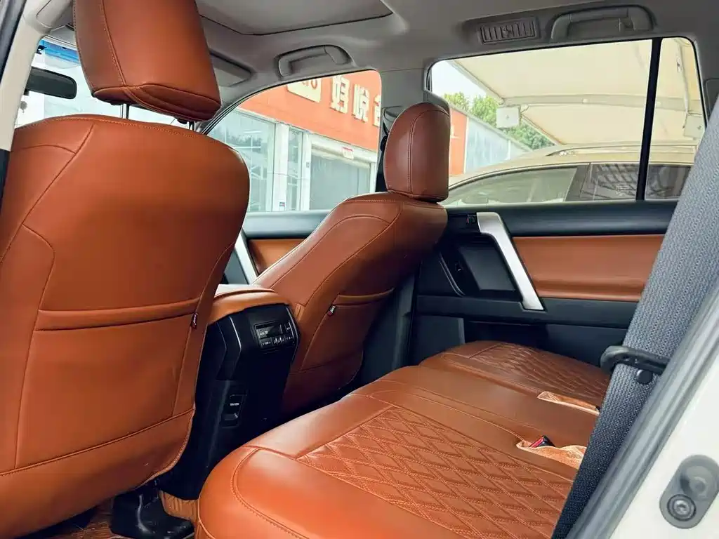Toyota Prado (Import) — миниатюра 4